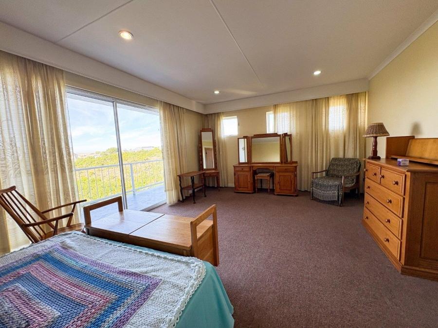 3 Bedroom Property for Sale in Stilbaai Western Cape